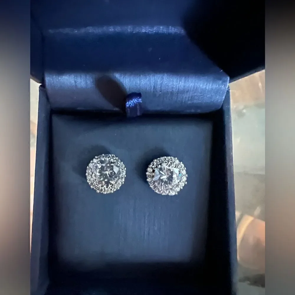 NWB Gia Fionella sterling,silver crystal earrings. With Box never used STERLING